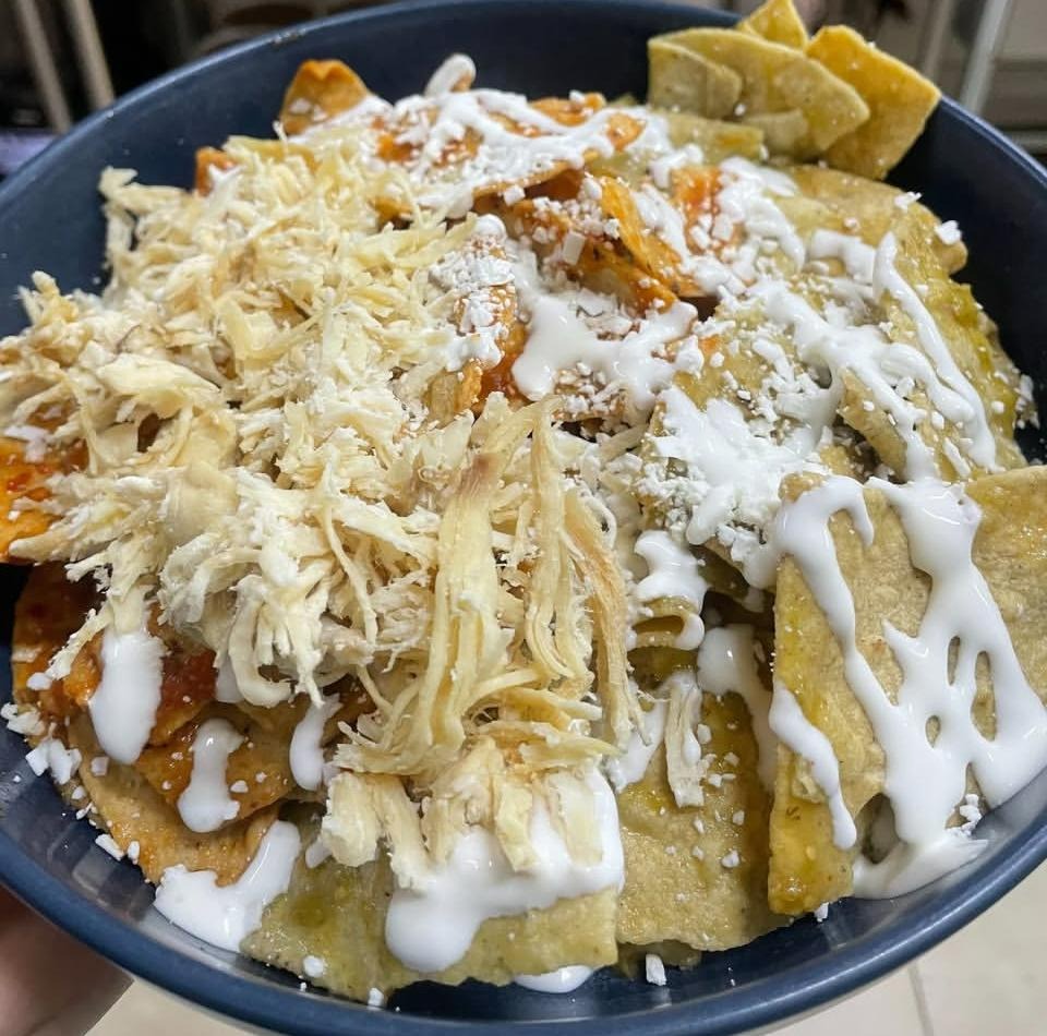 Chilaquiles con Pollo