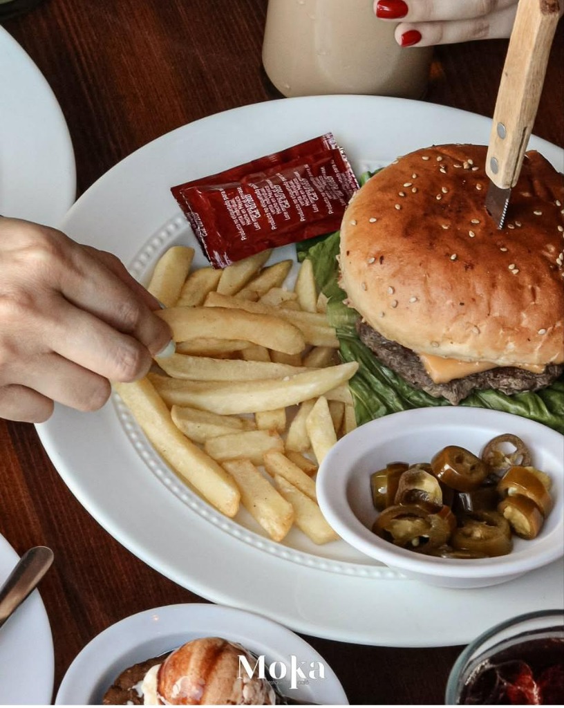 Hamburguesa Clásica de Carne o Pollo